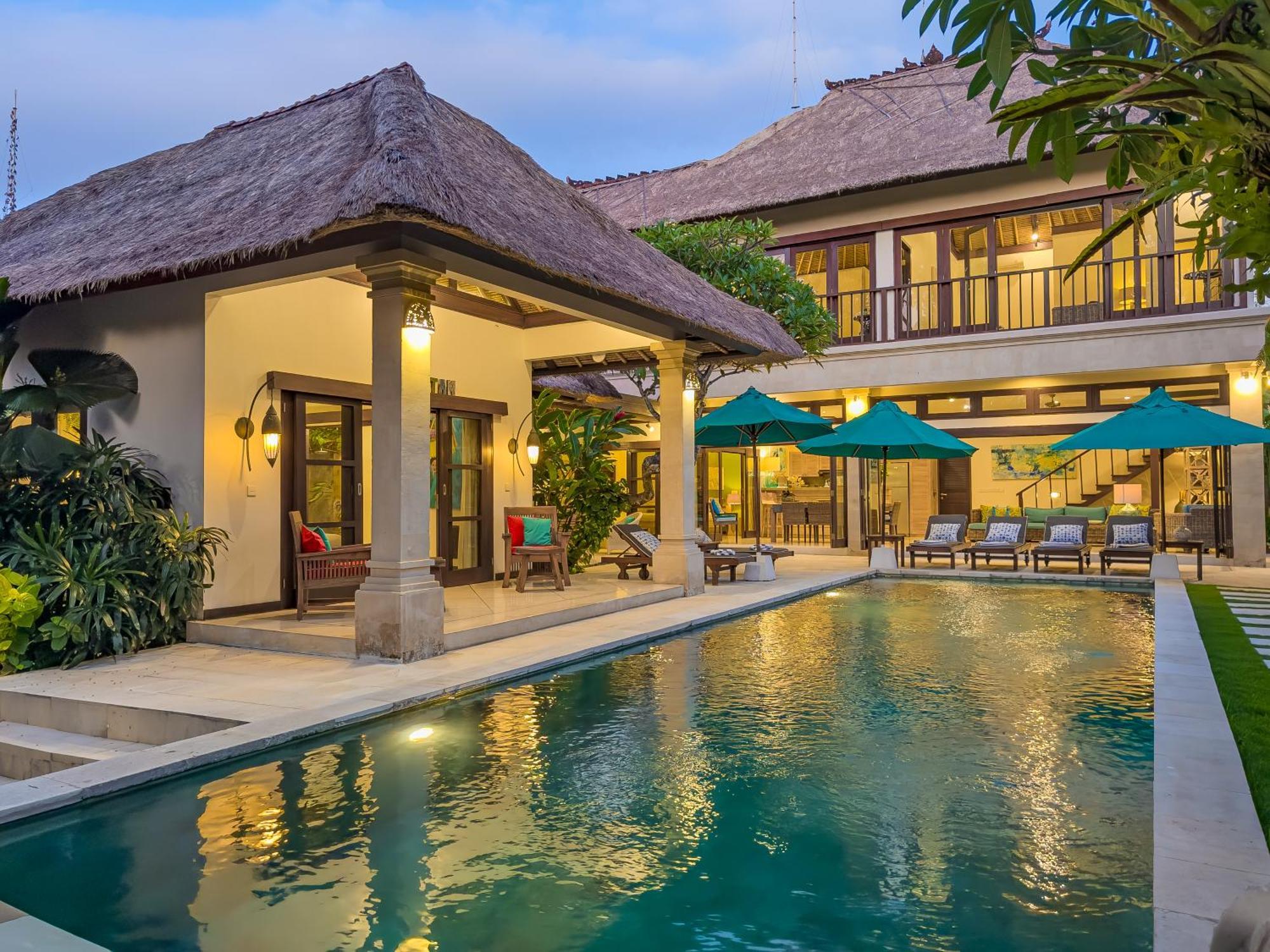 Villa Bugis Drupadi Seminyak 部屋 写真