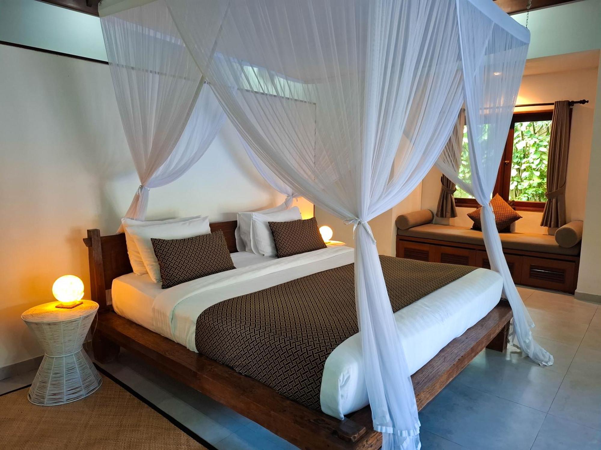 Villa Bugis Drupadi Seminyak 部屋 写真